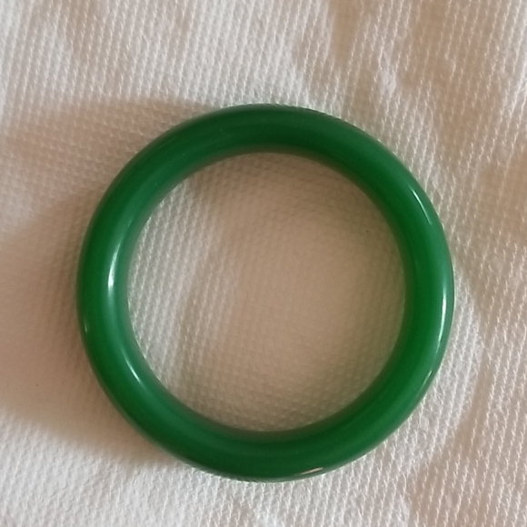 Big and heavy jade bracelet bangle